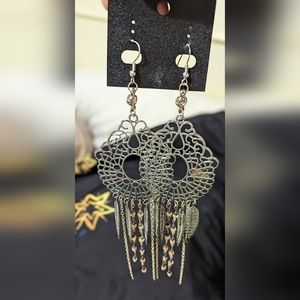 💚 3 for $25 NWT Boho Style Earrings